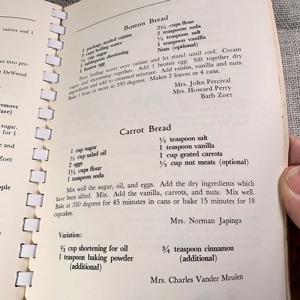 Vintage Eet Smakelijk Cookbook Jr Welfare League Holland Michigan Dutch Recipes